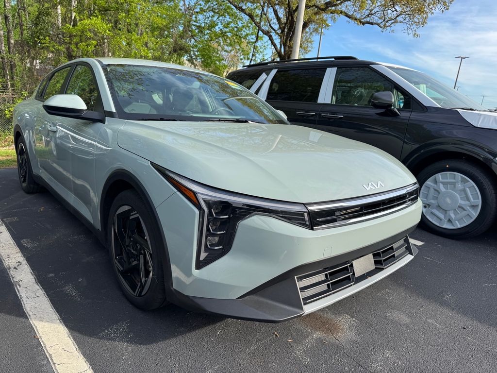 2025 Kia K4 EX