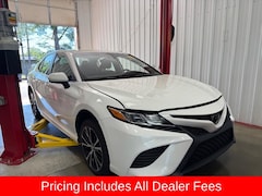 2020 Toyota Camry SE Sedan