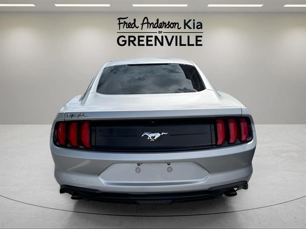 2018 Ford Mustang EcoBoost photo 3