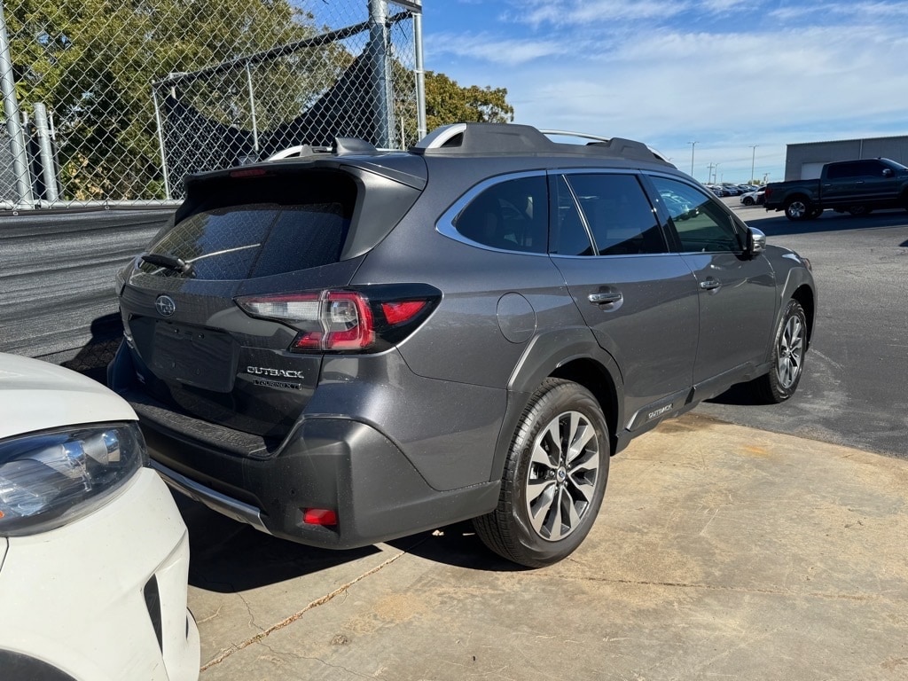 Used 2025 Subaru Outback Touring XT SUV