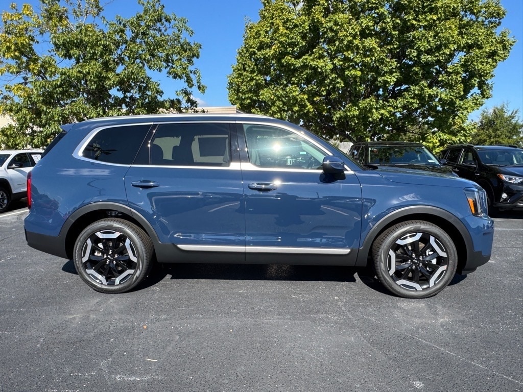 New 2025 Kia Telluride S SUV