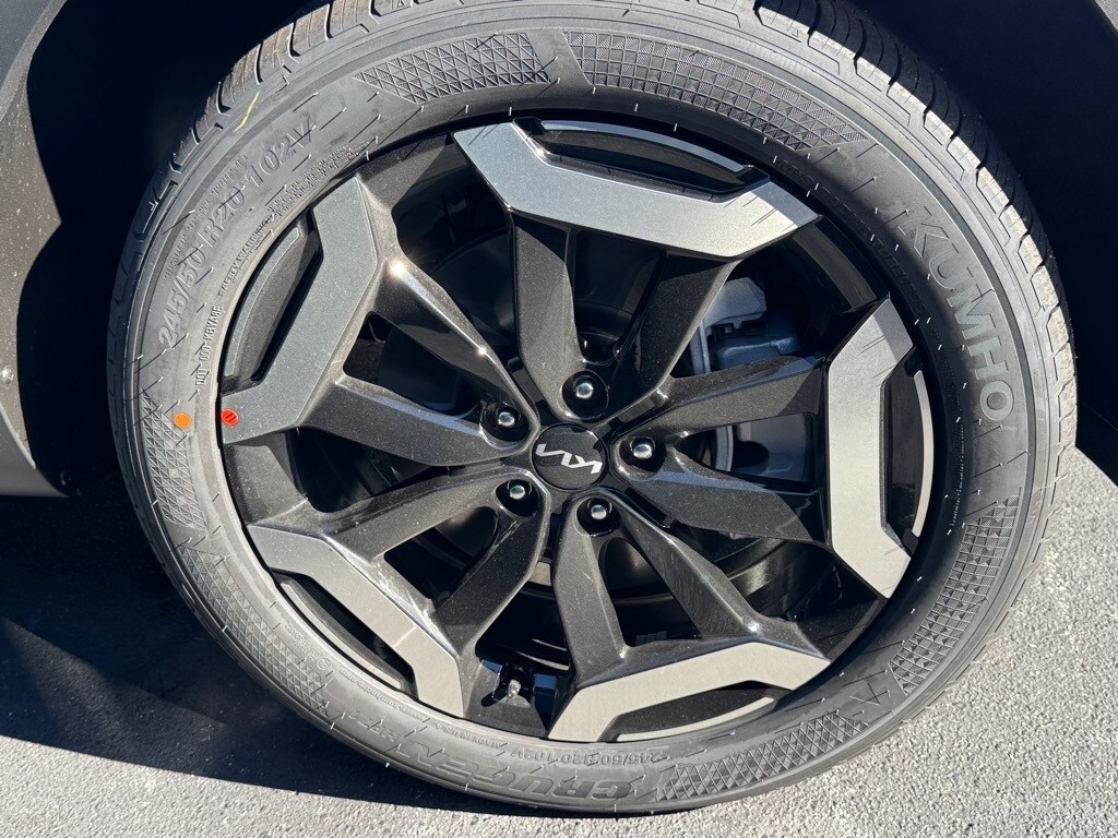 2025 Kia Telluride S photo 2