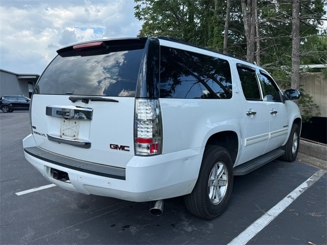 Used 2011 GMC Yukon XL SLT with VIN 1GKS2KE35BR204040 for sale in Greenville, SC