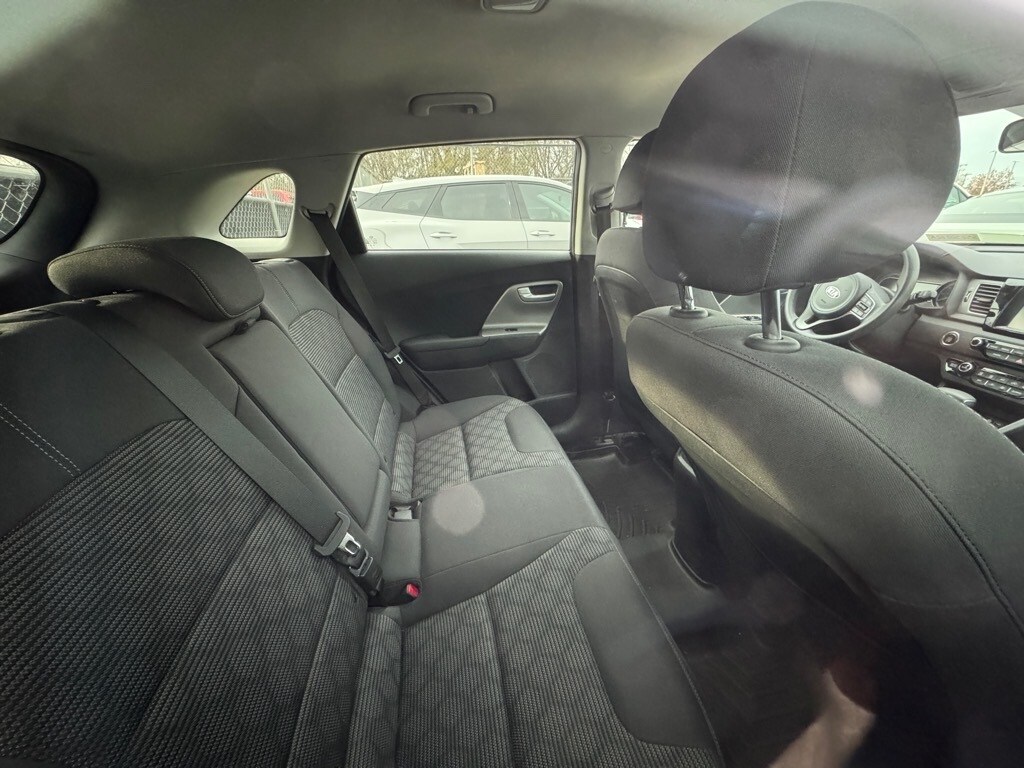 2019 Kia Niro LX photo 4