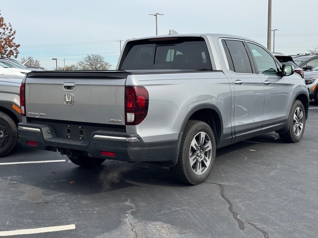 2019 Honda Ridgeline RTL-E photo 3