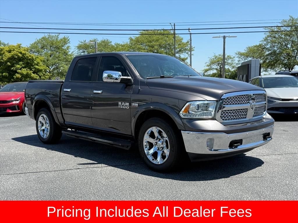 2018 RAM 1500 Laramie 4x4 Crew Cab 5'7's photo