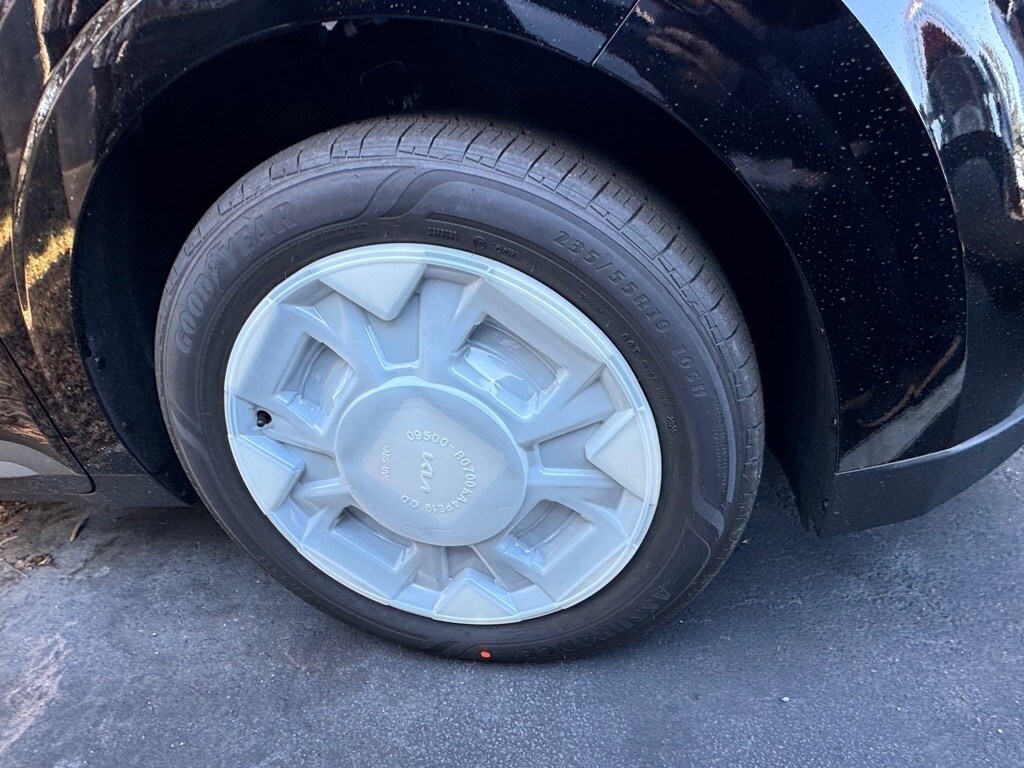 New 2026 Kia Carnival EX Van Passenger Van