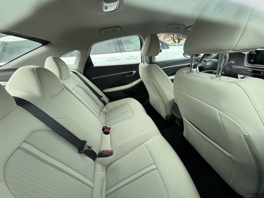 2023 Hyundai Sonata SE photo 4