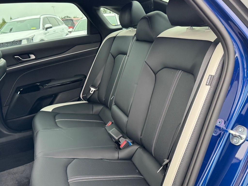 2026 Kia K5 GT-Line - Photo 8