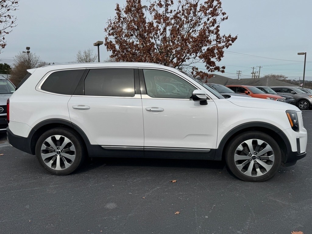 2021 Kia Telluride EX photo 2
