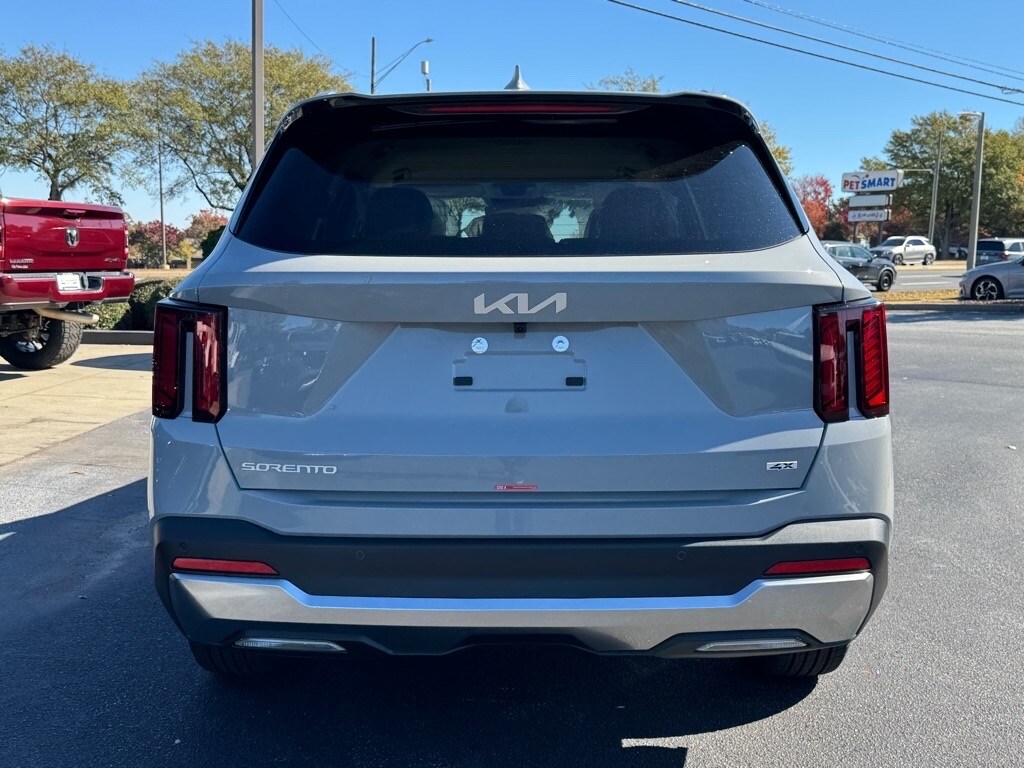 New 2026 Kia Sorento S SUV