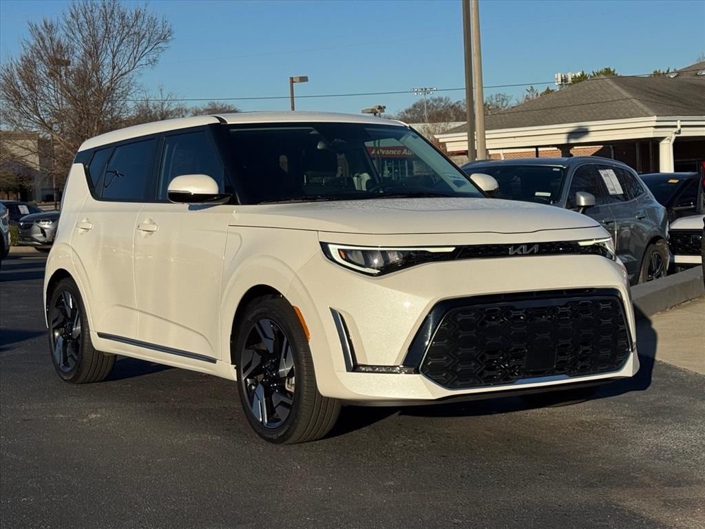 2025 Kia Soul GT-Line's photo