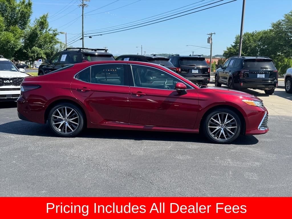 Used 2022 Toyota Camry Hybrid XLE Sedan