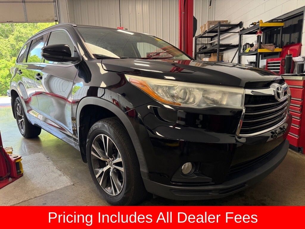 Used 2016 Toyota Highlander XLE V6 SUV