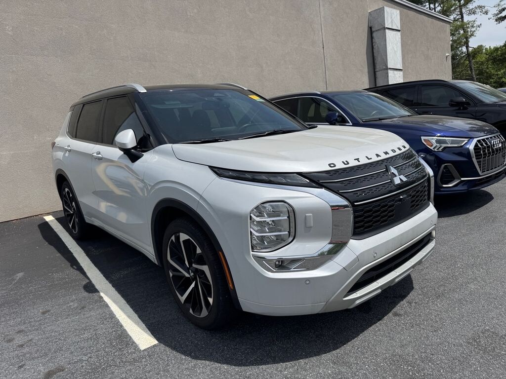 Used 2024 Mitsubishi Outlander SEL SUV