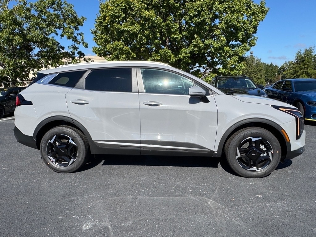 New 2026 Kia Sportage Hybrid EX SUV
