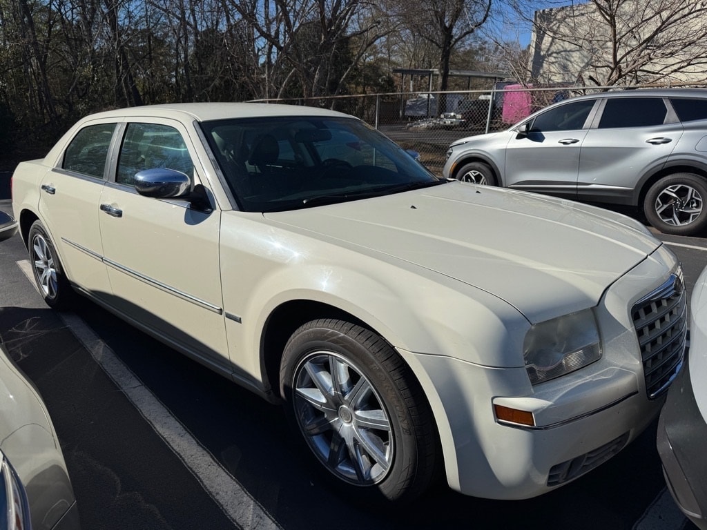 2010 Chrysler 300 Executive Series's photo