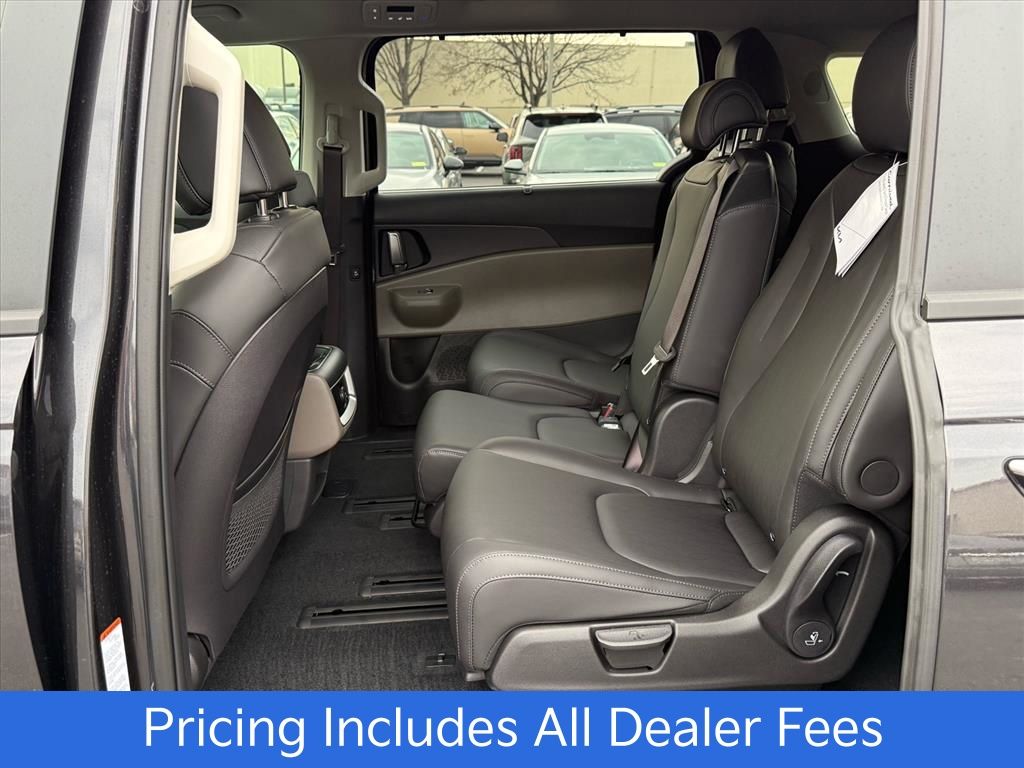 2026 Kia Carnival EX - Photo 8