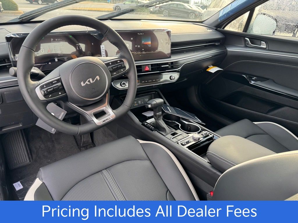 2026 Kia K5 GT-Line - Photo 9