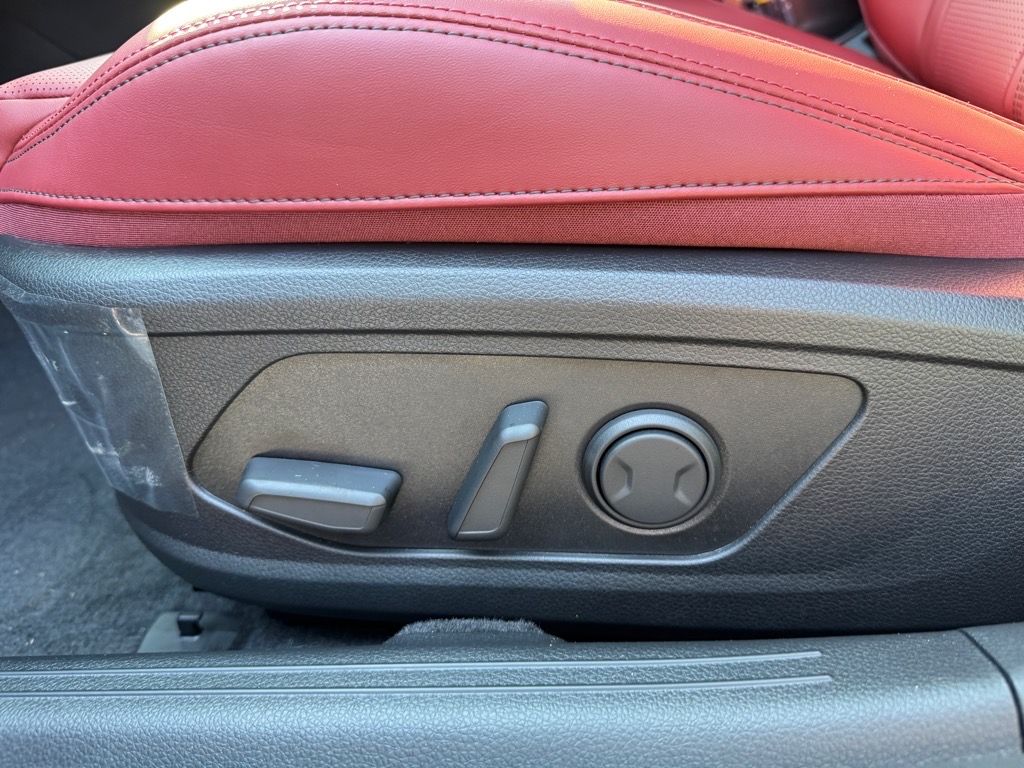 2026 Kia K5 GT-Line - Photo 10