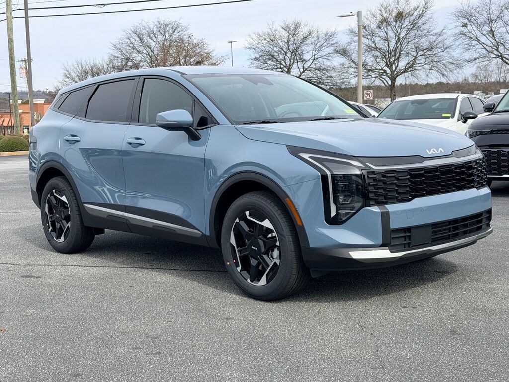 New 2026 Kia Sportage Hybrid S SUV