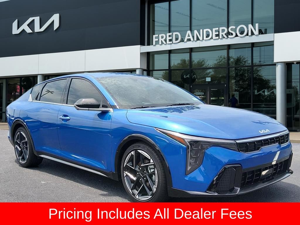 2025 Kia K4 GT-Line AT's photo