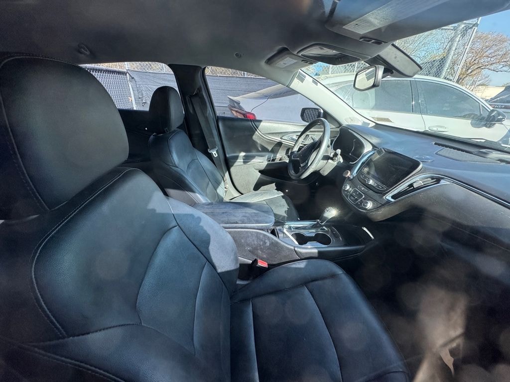 Used 2016 Chevrolet Malibu LT w/1LT Sedan