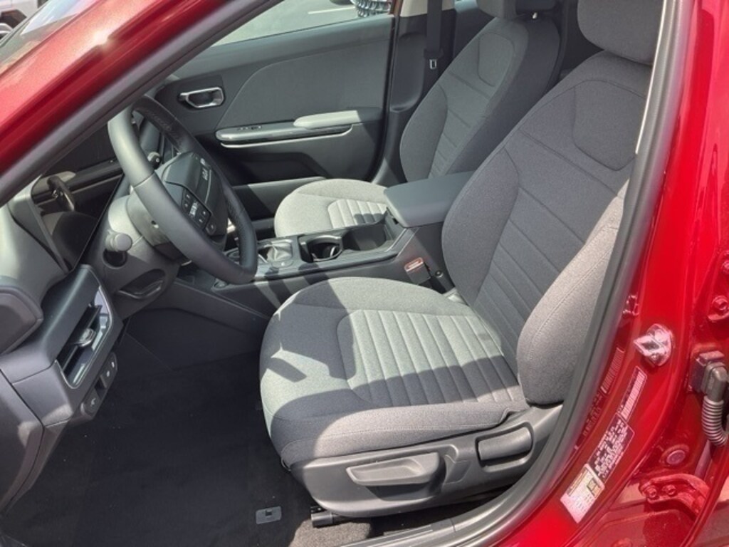 New 2025 Kia K4 EX Sedan