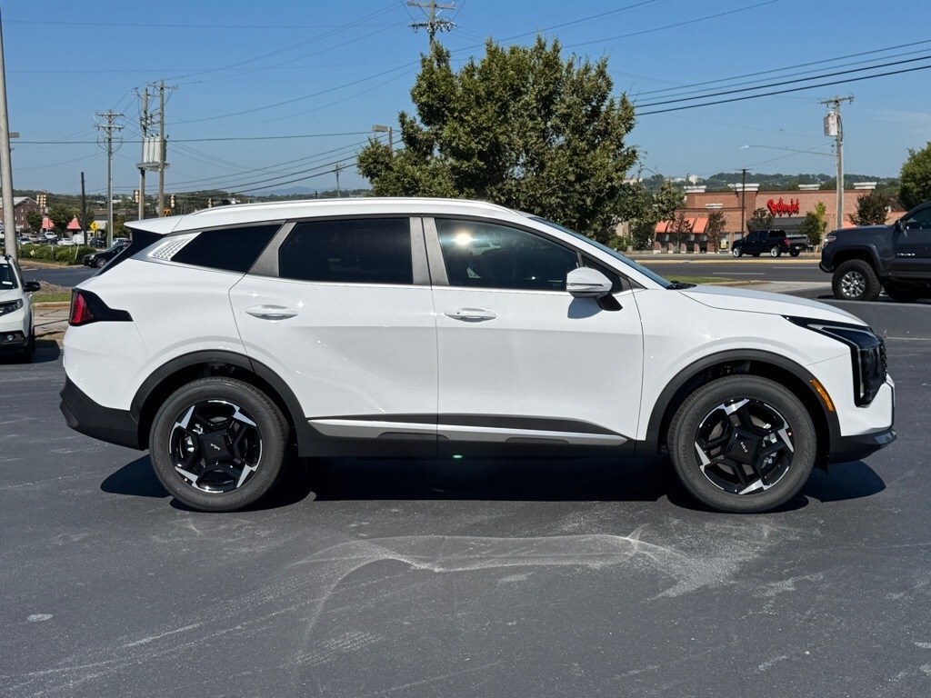 2026 Kia Sportage EX photo 2