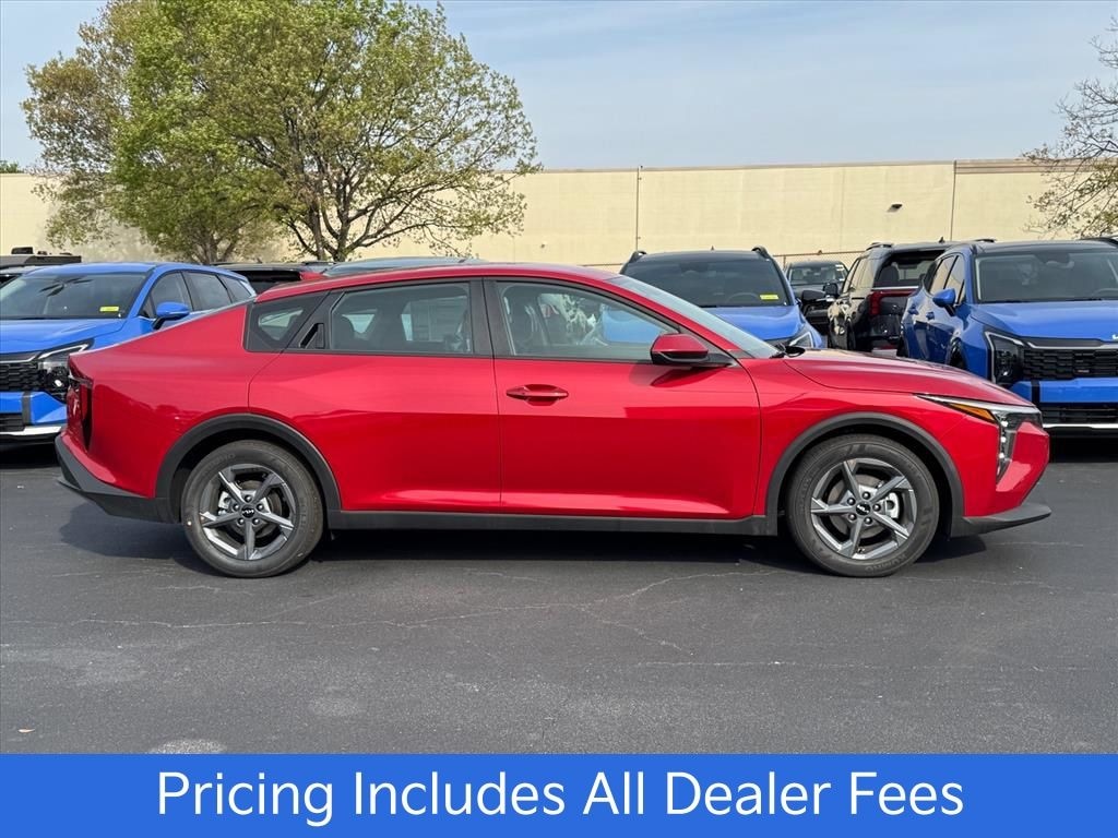 New 2026 Kia K4 LXS Sedan