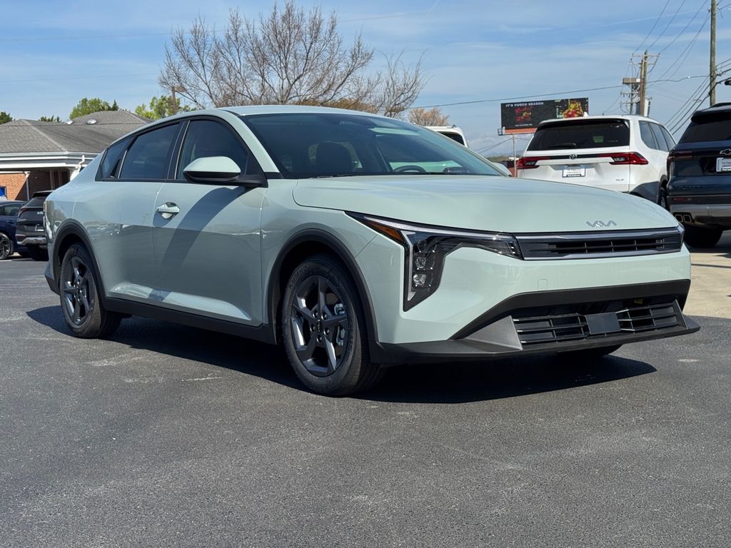 2026 Kia K4 LX