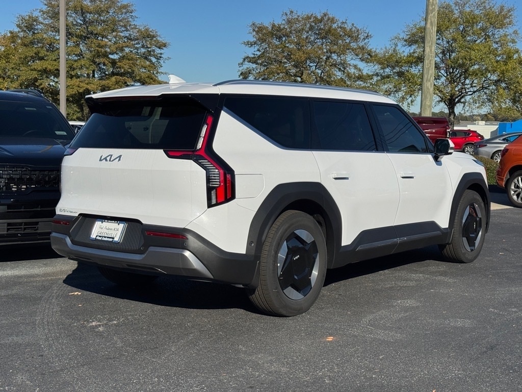 New 2026 Kia EV9 Wind SUV