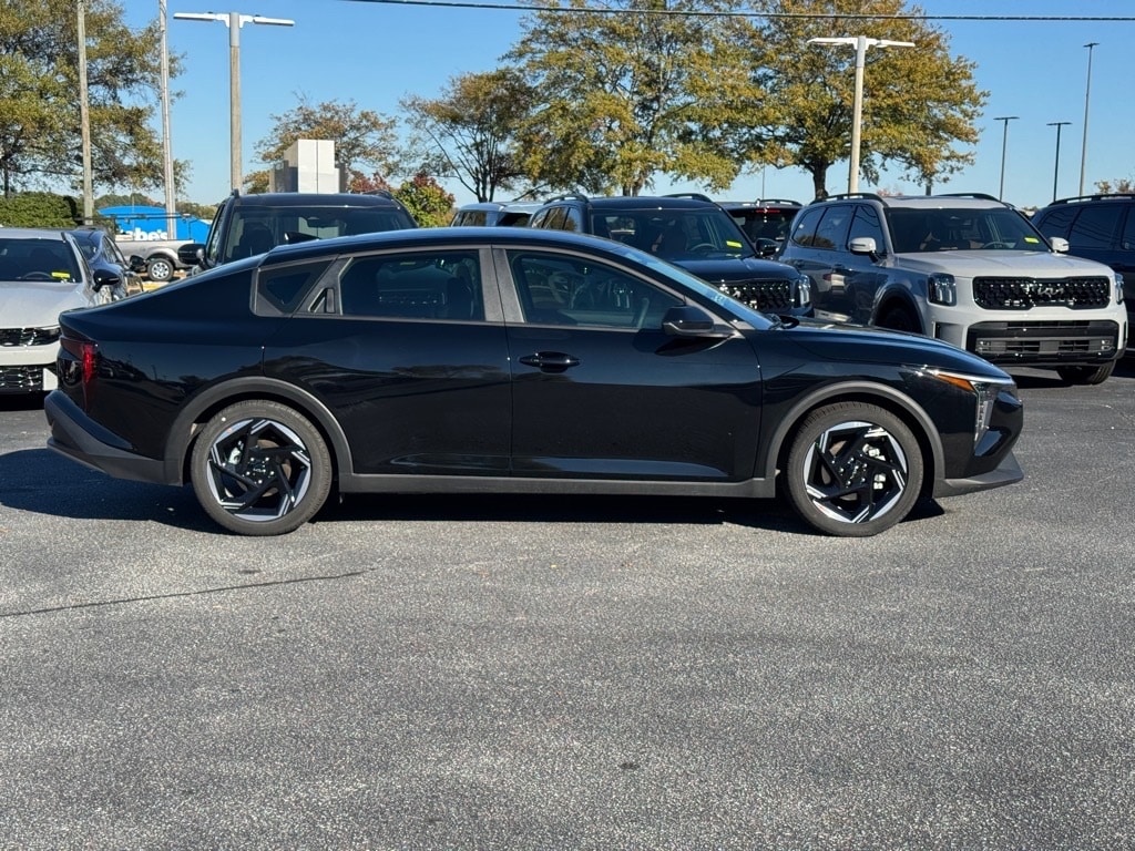 New 2025 Kia K4 EX Sedan