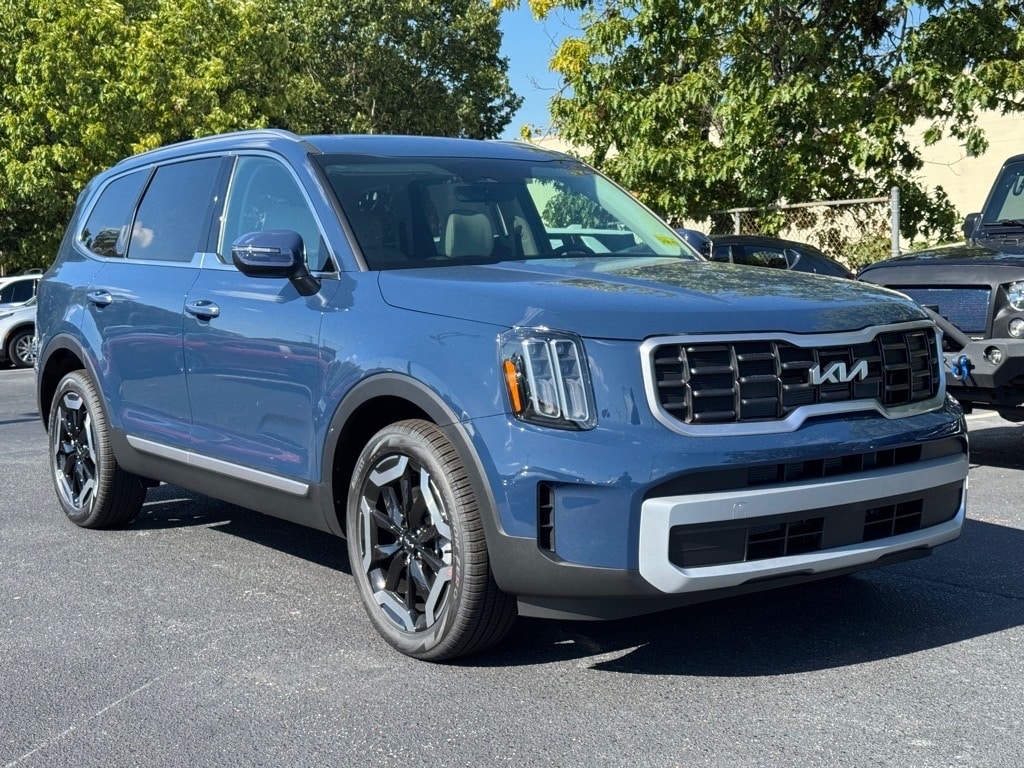 New 2025 Kia Telluride S SUV