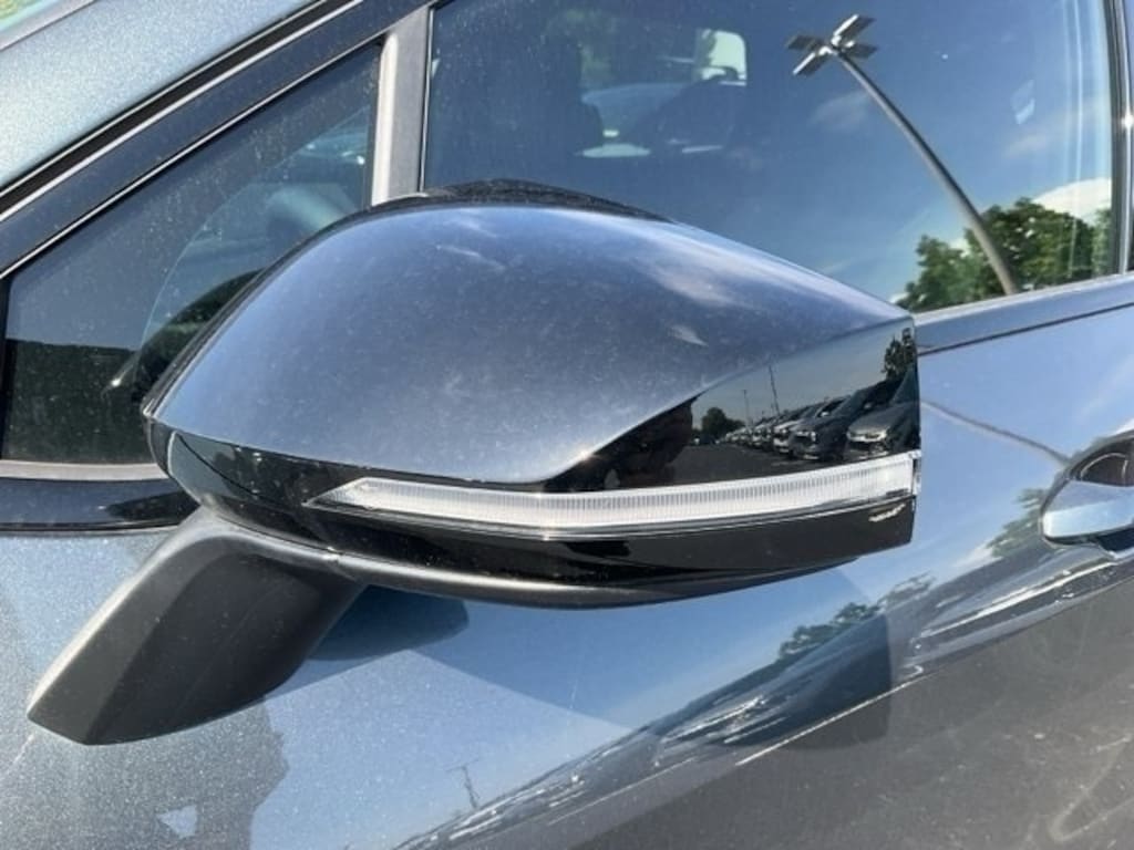 New 2025 Kia Sportage Plug-In Hybrid X-Line SUV