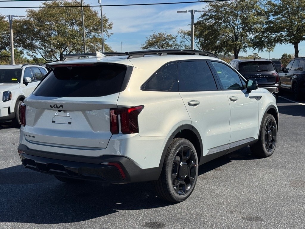 2026 Kia Sorento EX photo 2
