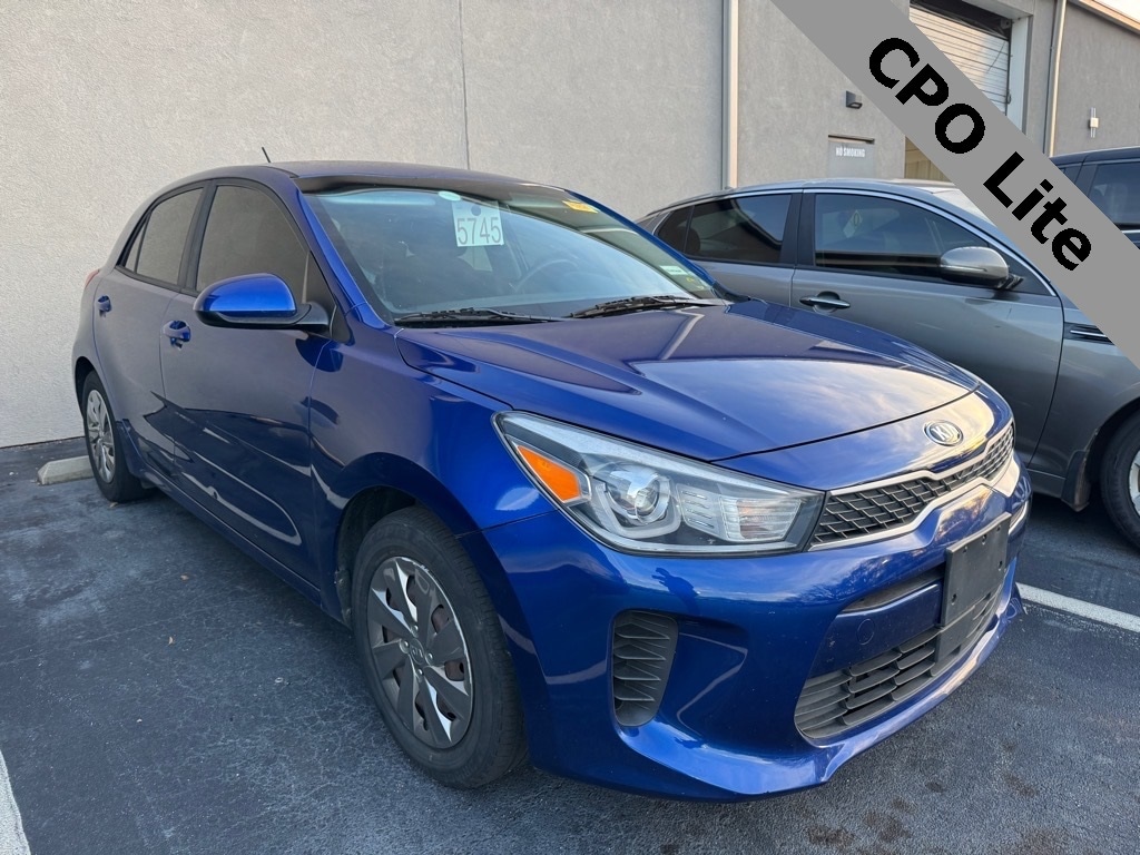 2019 Kia Rio 5-Door S's photo