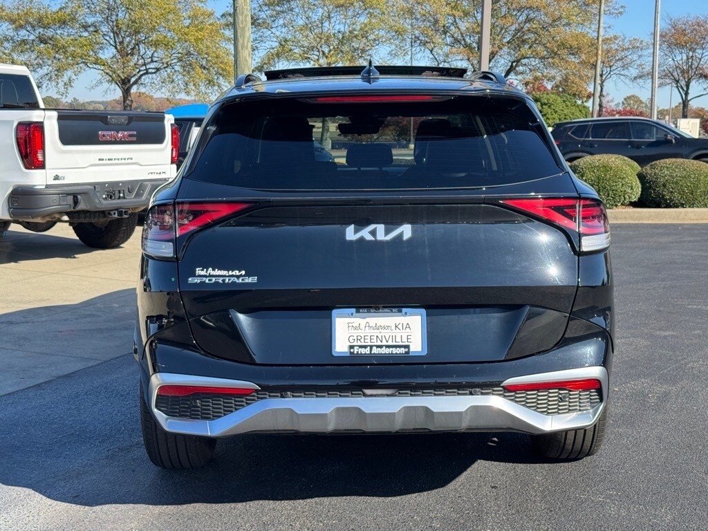 2023 Kia Sportage photo 2