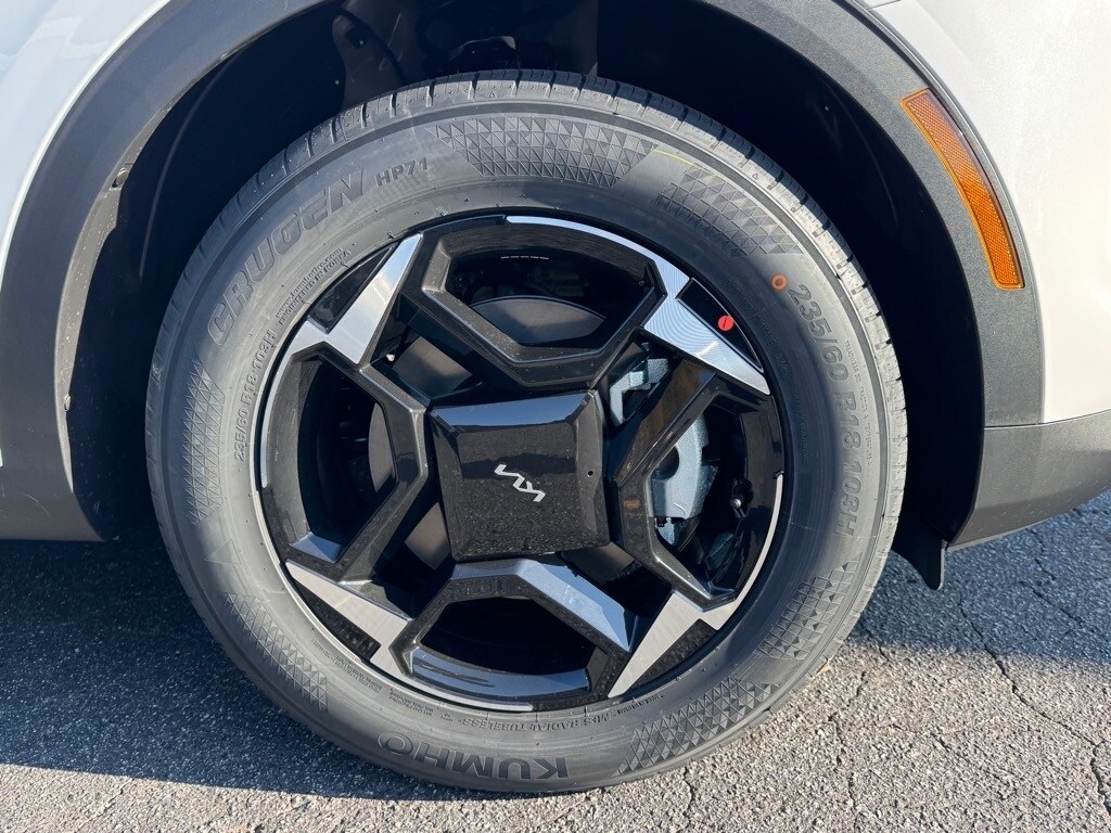 2026 Kia Sportage EX photo 2