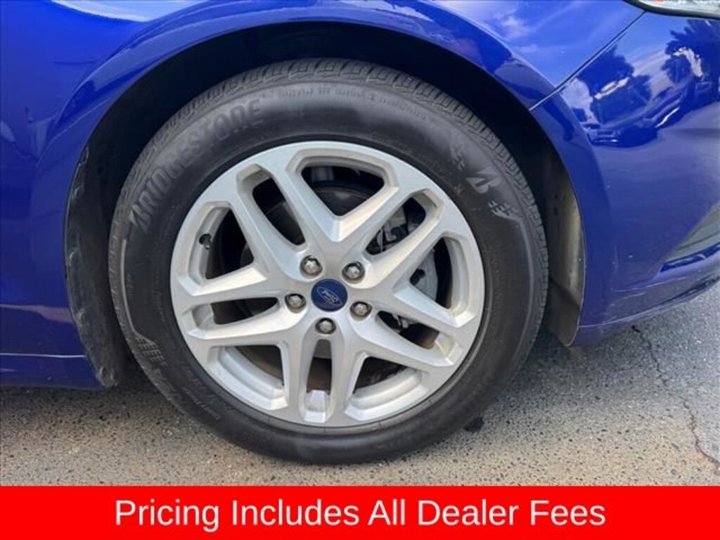 Used 2016 Ford Fusion SE Sedan