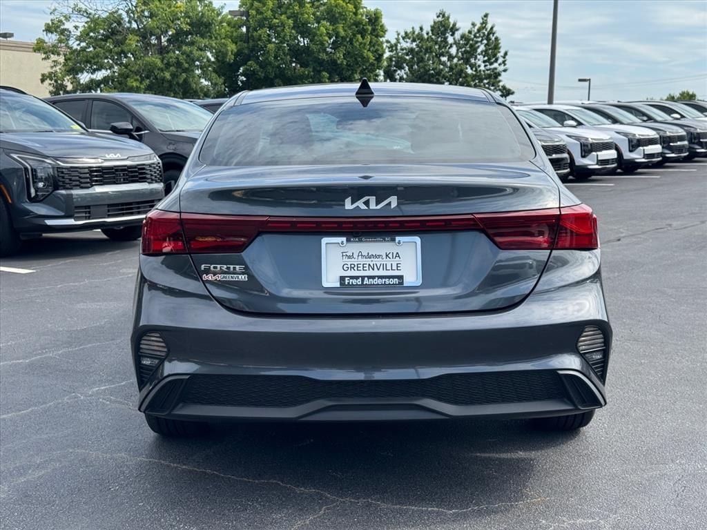 Certified 2023 Kia Forte LXS Sedan