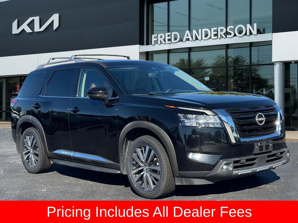 2022 Nissan Pathfinder Platinum