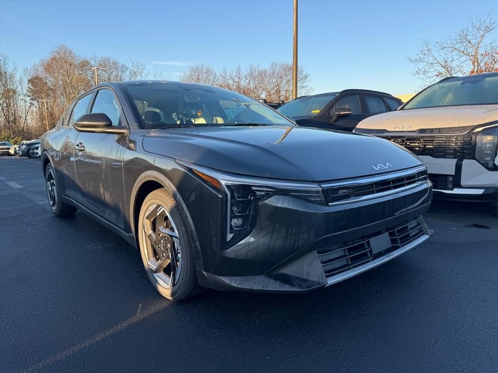 2025 Kia K4 EX's photo