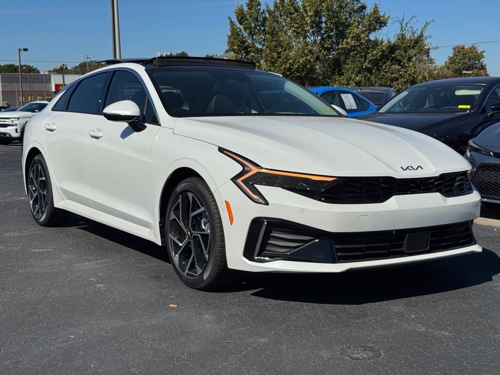 2026 Kia K5 EX's photo