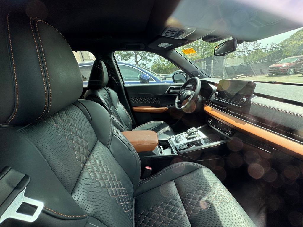 Used 2024 Mitsubishi Outlander SEL SUV