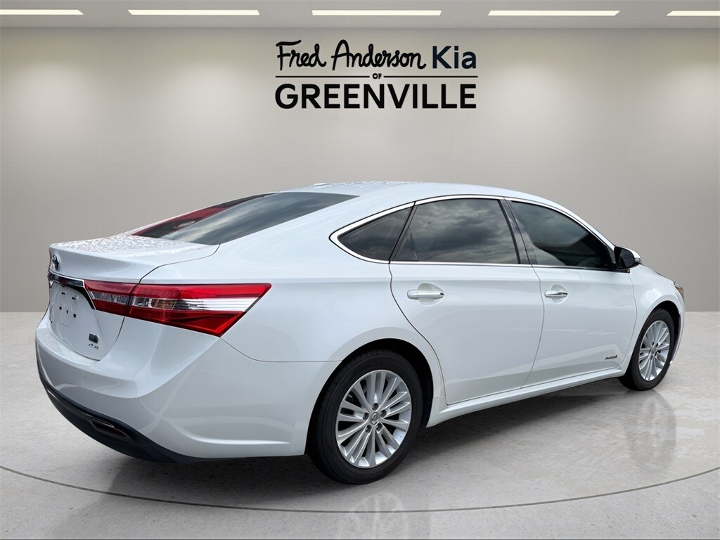 2014 Toyota Avalon Hybrid XLE Touring photo 3