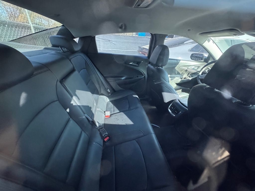 Used 2016 Chevrolet Malibu LT w/1LT Sedan