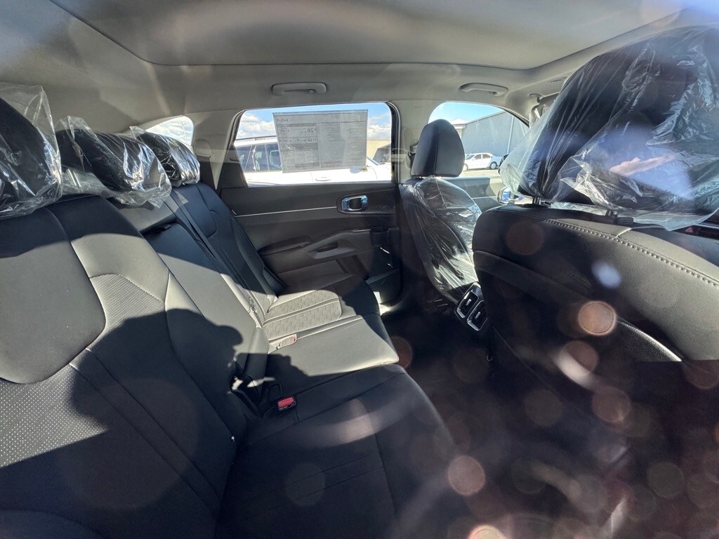 2026 Kia Sorento S photo 4