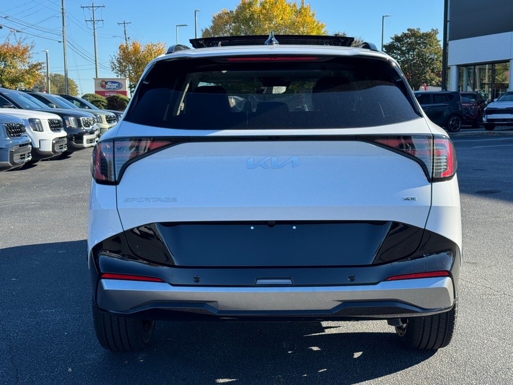2026 Kia Sportage photo 3