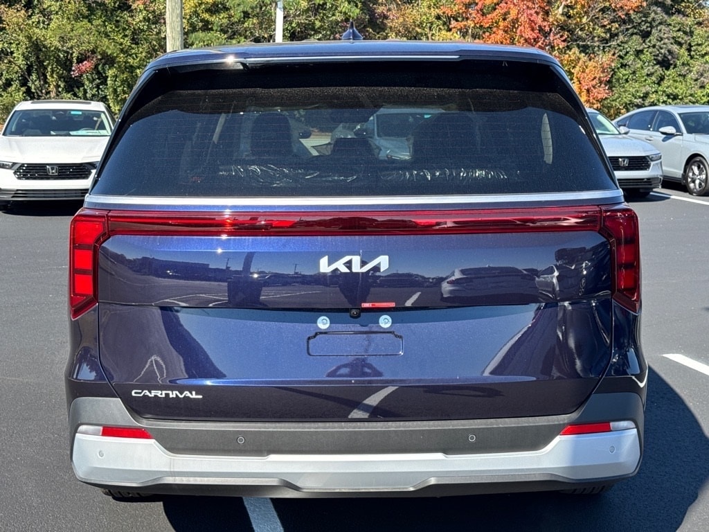 New 2026 Kia Carnival LXS Van Passenger Van